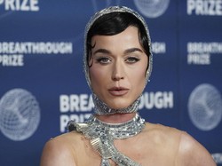 Intip Persiapan Katy Perry Pergi ke Luar Angkasa Bersama Tunangan Jeff Bezos