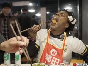 Resto Hot Pot Ini Sajikan Kuah Terpedas 700.000 SHU, Dicicipi IShowSpeed