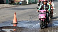 Hati-Hati ! Jalan Bojonegoro-Babat Berlubang