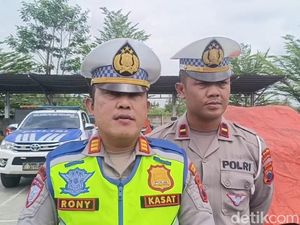 Adu Banteng dengan Bus di Tol Pekalongan, BRV Ternyata Lawan Arah 13 Km Adu Banteng dengan Bus di Tol Pekalongan, BRV Ternyata Lawan Arah 13 Km