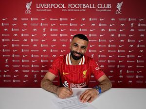 Butuh Uang Banyak untuk Yakinkan Salah Bertahan di Liverpool