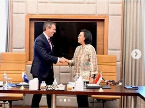 Sri Mulyani Ngobrol Bareng Menkeu Australia, Bahas Tarif Trump