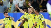 Sejauh ini, belum ada tawaran dari klub-klub top Eropa untuk Ronaldo. Akankah ada kejutan di bursa transfer nanti? (Getty)