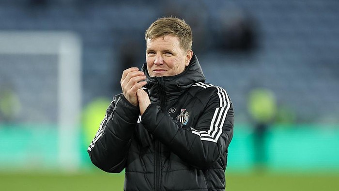 LEICESTER, ENGLAND - APRIL 7: Newcastle United manager Eddie Howe applauds the fans after the Premier League match between Leicester City FC and Newcastle United FC at The King Power Stadium on April 7, 2025 in Leicester, England. (Photo by Alex Dodd - CameraSport via Getty Images)