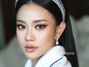 Detail Makeup Jessica Jane saat Dinikahi Erwin Phang, Cantik Bak Barbie Hidup Detail Makeup Jessica Jane saat Dinikahi Erwin Phang, Cantik Bak Barbie Hidup