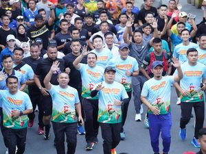 Ribuan Peserta Ramaikan Karhutla Fun Run, Polda Riau Gaungkan Semangat Jaga Bumi Ribuan Peserta Ramaikan Karhutla Fun Run, Polda Riau Gaungkan Semangat Jaga Bumi