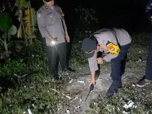 Telapak Tangan Bocah SD di Jombang Hancur Kena Ledakan Mercon Telapak Tangan Bocah SD di Jombang Hancur Kena Ledakan Mercon