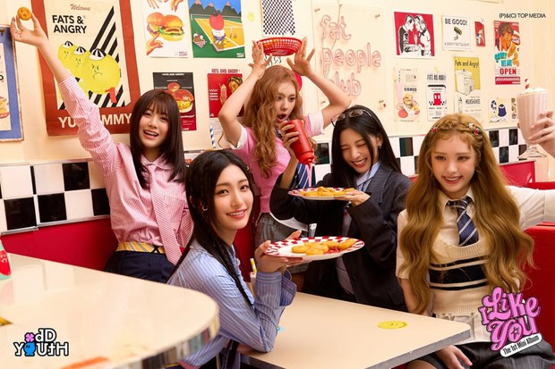 Potret ODD YOUTH dalam foto konsep mini album 'I Like You'/ Foto: instagram.com/oddyouth_official Potret ODD YOUTH dalam foto konsep mini album 'I Like You'