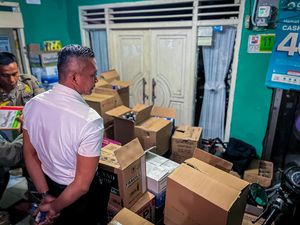 Gudang Miras Online di Baranangsiang Bogor Digerebek, 1.787 Botol Disita Gudang Miras Online di Baranangsiang Bogor Digerebek, 1.787 Botol Disita