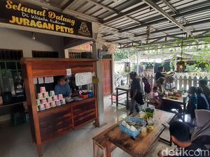 Mencecap Petis Iga Bakar Khas Pati Mencecap Petis Iga Bakar Khas Pati