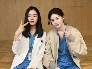 Ahn Eun Jin Buat Kejutan di Spin-off Drakor Hospital Playlist, Ternyata... Ahn Eun Jin Buat Kejutan di Spin-off Drakor Hospital Playlist, Ternyata...