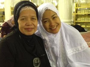 Alya Rohali Terguncang Masih di Pesawat Menuju New York saat Ibu Meninggal