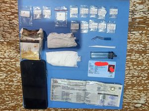 Polisi Ringkus Pengedar Narkoba di Jembrana, 12 Paket Sabu Disita Polisi Ringkus Pengedar Narkoba di Jembrana, 12 Paket Sabu Disita