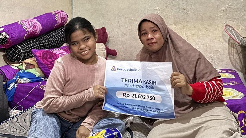 Donasi Sahabat Baik Bantu Kaki hingga Ekonomi Cyntia Membaik