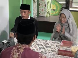 Nenek di Kalteng Nikahi Pria 24 Tahun Lebih Muda, Kisahnya Viral di TikTok