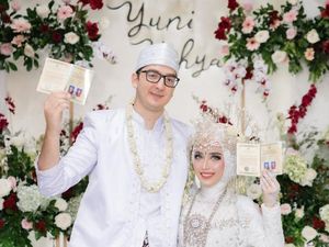 Kalau Memang Cocok Bisa Datang ke Rumah, Viral Bule Ini Datangi Wanita Madura Kalau Memang Cocok Bisa Datang ke Rumah, Viral Bule Ini Datangi Wanita Madura