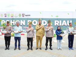 Kapolda Riau Kunker ke Inhu, Tanam Pohon di Objek Wisata Demi Lestarikan Alam