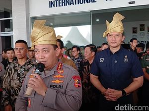 Kapolri Ingatkan Polda Kepri Potensi Penyelundupan PMI Ilegal Via Pelabuhan Kapolri Ingatkan Polda Kepri Potensi Penyelundupan PMI Ilegal Via Pelabuhan