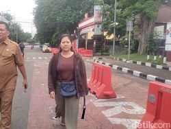 Pemkot Surabaya Dampingi Karyawan Lapor Dugaan Penahanan Ijazah ke Polisi