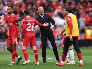 Liverpool Dua Kemenangan Lagi Menuju Juara Liga Inggris