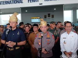Resmikan Pelabuhan Internasional Batam, AHY: Membantu Pertumbuhan Ekonomi