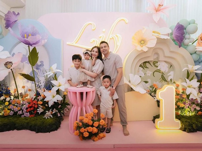 Ulang tahun ke-1 Lily