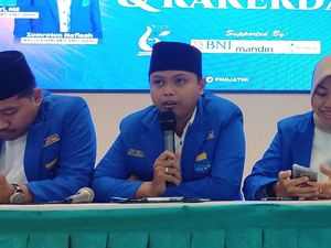 PMII Jatim Desak Polda Tindak Tegas Penyebar Video Hoax Gubernur Khofifah PMII Jatim Desak Polda Tindak Tegas Penyebar Video Hoax Gubernur Khofifah