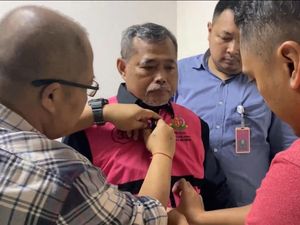 Terungkap Hakim Tersangka Suap Titip Tas Isi Duit ke Satpam Terungkap Hakim Tersangka Suap Titip Tas Isi Duit ke Satpam