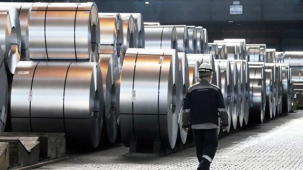 Trump Belum Puas! Dua Produk Impor Mau Dihajar Tarif Tinggi