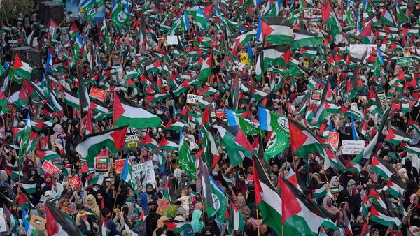 Warga Pakistan Kembali Turun ke Jalan, Kecam Serangan Israel ke Gaza