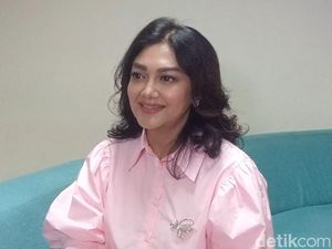 Bella Saphira Kenang Momen Lebaran di Makkah: Beda Banget! Bella Saphira Kenang Momen Lebaran di Makkah: Beda Banget!