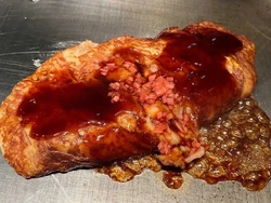 Bukan Bulat, Takoyaki Viral di Jepang Ini Bentuknya Gepeng!
