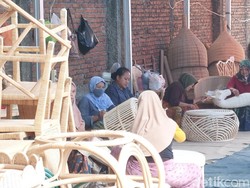 Gelisah di Tengah Anyaman, Nasib Buruh Rotan Cirebon di Ujung Tali Impor AS