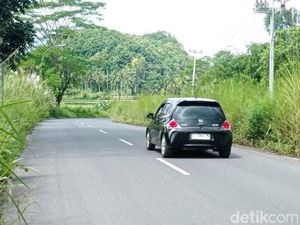 Jalan Lingkar Mangin Tasikmalaya Tak Terawat, Pengguna Jalan Protes Jalan Lingkar Mangin Tasikmalaya Tak Terawat, Pengguna Jalan Protes