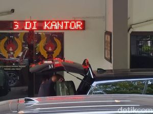 7 Fakta Kantor KONI Jatim Digeledah KPK Bawa 2 Koper 7 Fakta Kantor KONI Jatim Digeledah KPK Bawa 2 Koper