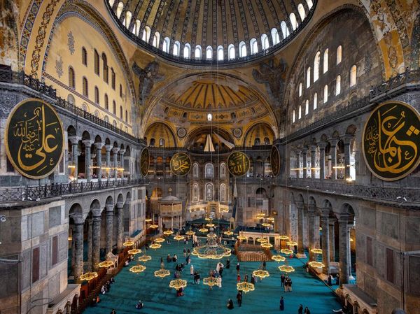 Kubah Masjid Hagia Sophia Turki Siap Direstorasi