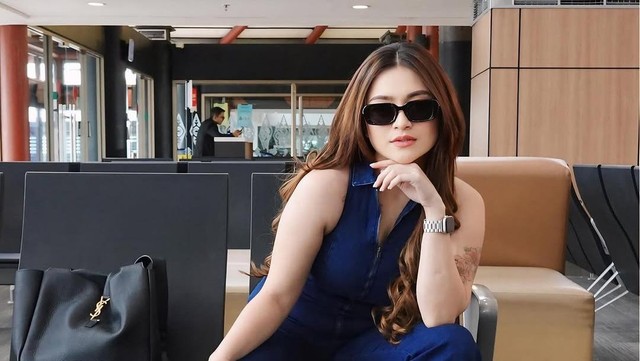 Highlight Dunia Hiburan InsertLive : Ungkap Trik Punya Anak Seganteng Adzam, Nathalie Holscher: Pakai Gaya Kipas Angin