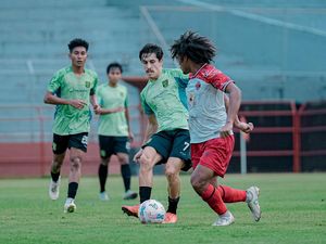 Persebaya Gelar Uji Coba Jelang Lawan Madura United Persebaya Gelar Uji Coba Jelang Lawan Madura United