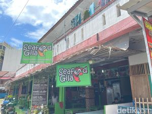 Warung Seafood di Pangandaran Jualan Sambil Sedekah, Harga Rp 15 Ribu Warung Seafood di Pangandaran Jualan Sambil Sedekah, Harga Rp 15 Ribu