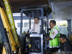 Sebulan Menjabat, Gus Fawait Mulai Realisasi Program Perbaikan Jalan Jember