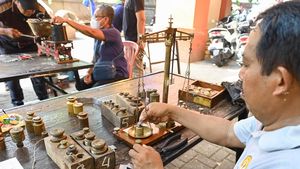 Lindungi Konsumen, Timbangan Pedagang Pasar Kumbasari Ditera Ulang