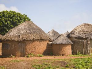 Masuk Kamar Harus Merangkak! Rumah Tradisional Togo Unik Banget Masuk Kamar Harus Merangkak! Rumah Tradisional Togo Unik Banget