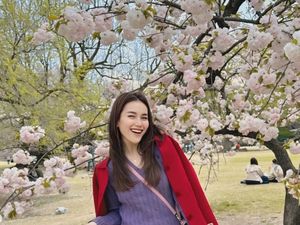 Ayu Ting Ting Selalu Minum Air Yasin Sebelum Manggung Ayu Ting Ting Selalu Minum Air Yasin Sebelum Manggung