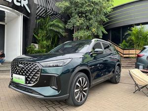 Pelonggaran TKDN Bisa Untungkan Merek Mobil China di RI, Chery Bilang Begini Pelonggaran TKDN Bisa Untungkan Merek Mobil China di RI, Chery Bilang Begini