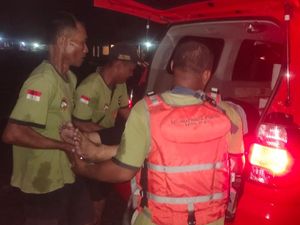 Ajakan Pulang Ditolak, Wanita Semarang Nekat Ceburkan Diri ke Laut Bantul Ajakan Pulang Ditolak, Wanita Semarang Nekat Ceburkan Diri ke Laut Bantul