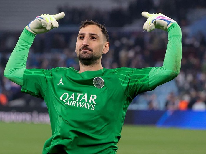 BIRMINGHAM, ENGLAND - APRIL 15: PSG goalkeeper Gianluigi Donnarumma celebrates following the UEFA Champions League 2024/25 Quarter Final Second Leg football match between Aston Villa FC and Paris Saint-Germain (PSG) at Villa Park on April 15, 2025 in Birmingham, England. (Photo by Jean Catuffe/Getty Images)