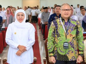 Wanti-wanti Khofifah untuk Kepala Sekolah Jaga Integritas Dalam SPMB