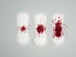 Viral Darah Menstruasi Menggumpal, Benarkah Tanda Kanker Serviks?