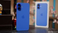 Unboxing iPhone 16 Plus Ultramarine, Warna Menggoda Harga Masih Ramah