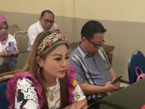 Selangkah Lagi Jan Hwa Diana Jadi Tersangka Penahanan Ijazah Karyawan Selangkah Lagi Jan Hwa Diana Jadi Tersangka Penahanan Ijazah Karyawan